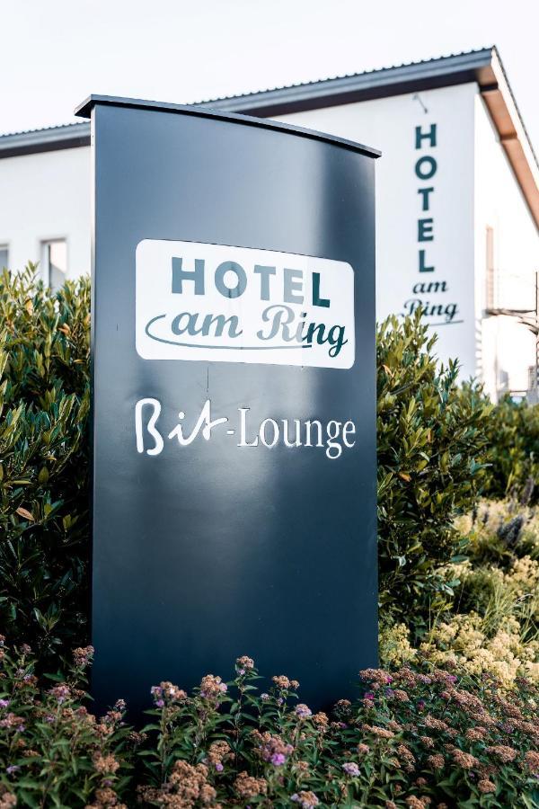 Land-Gut-Hotel Am Ring Meuspath Ngoại thất bức ảnh